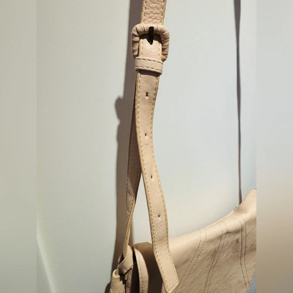 Elegant Mossimo Fringe Shoulder Bag